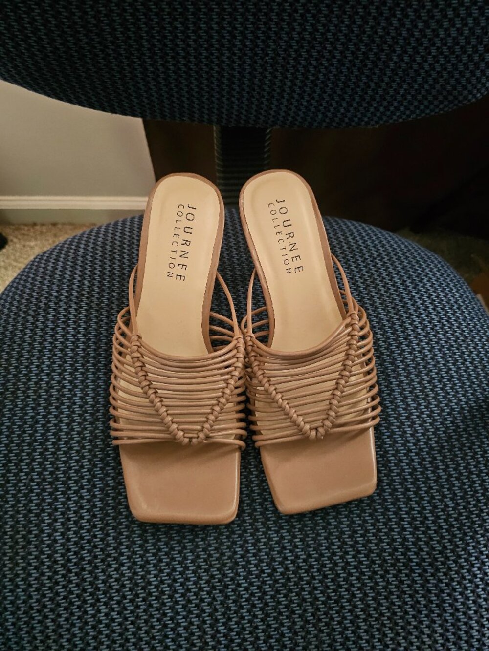 Taupe Journee Saskia Sandal (size 9)